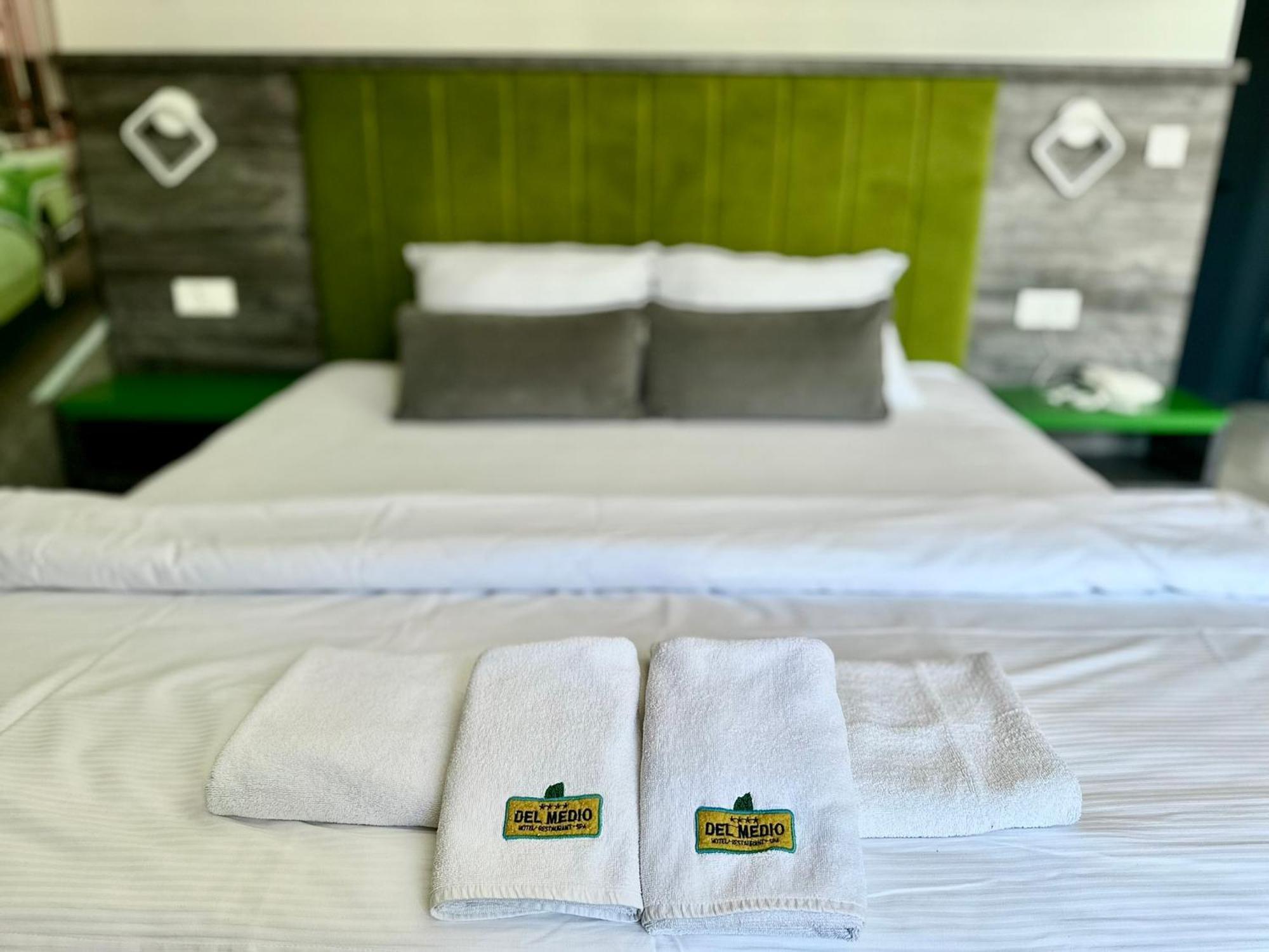 Hotel Del Medio Sutomore Eksteriør bilde