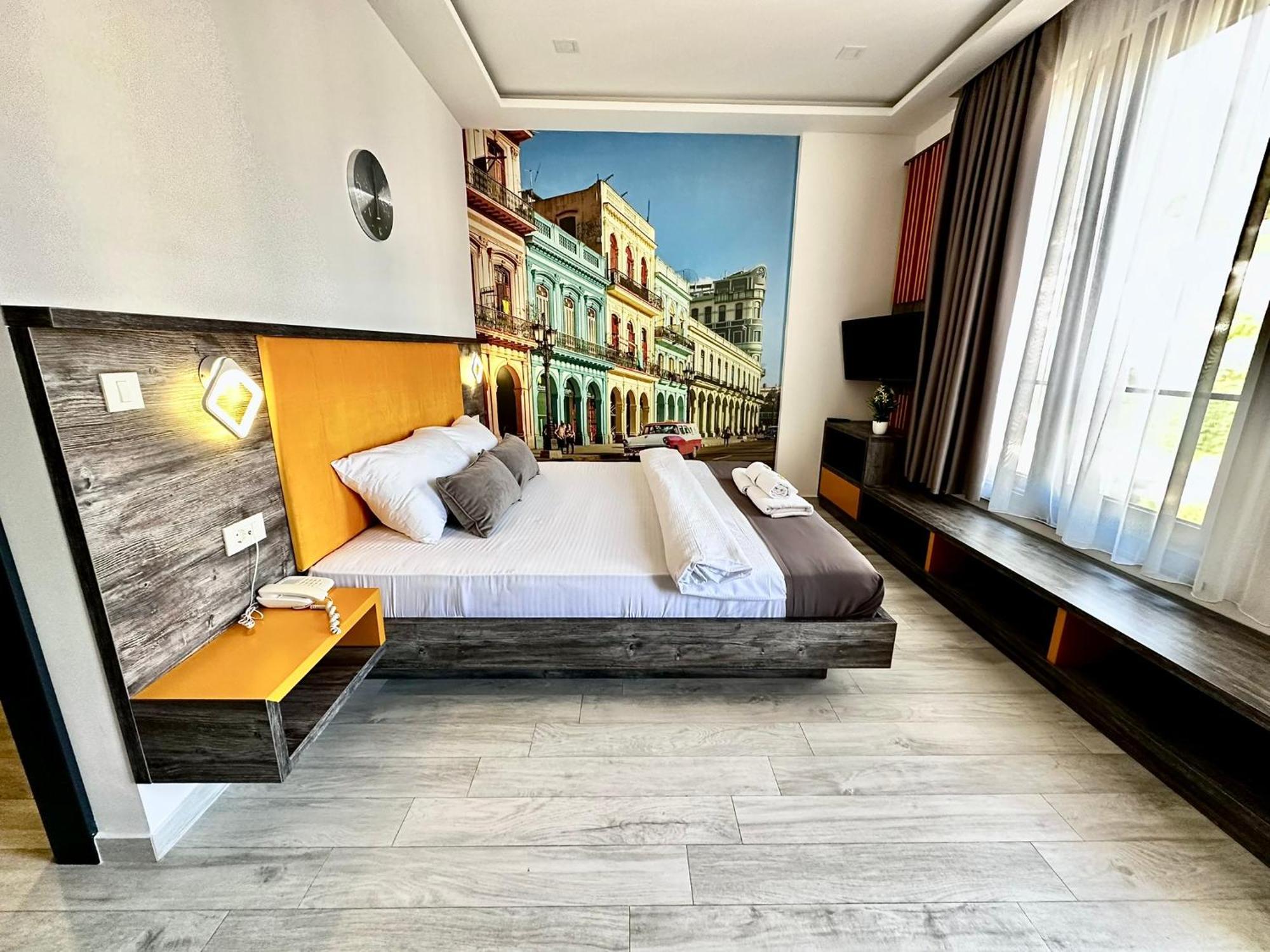 Hotel Del Medio Sutomore Eksteriør bilde