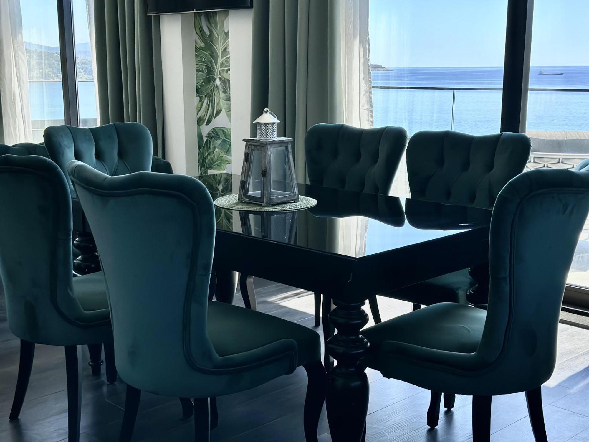 Hotel Del Medio Sutomore Eksteriør bilde